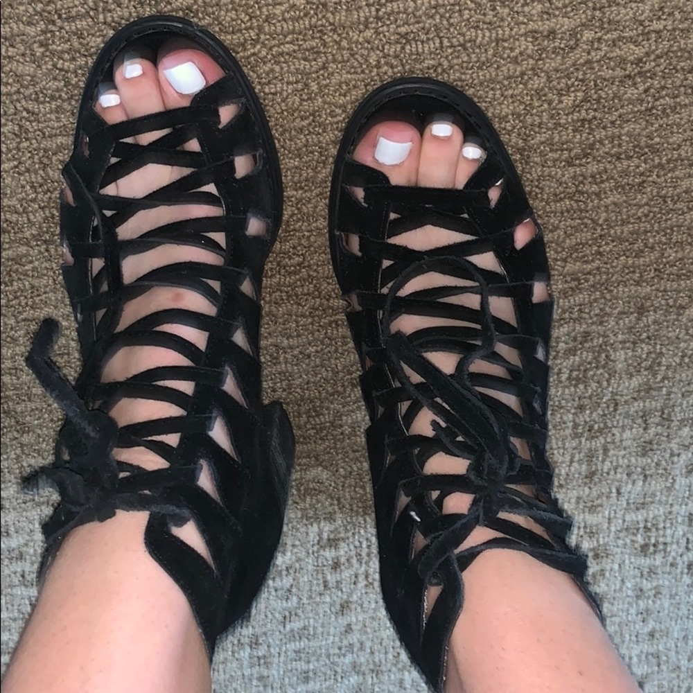 Jeffrey cambell booties